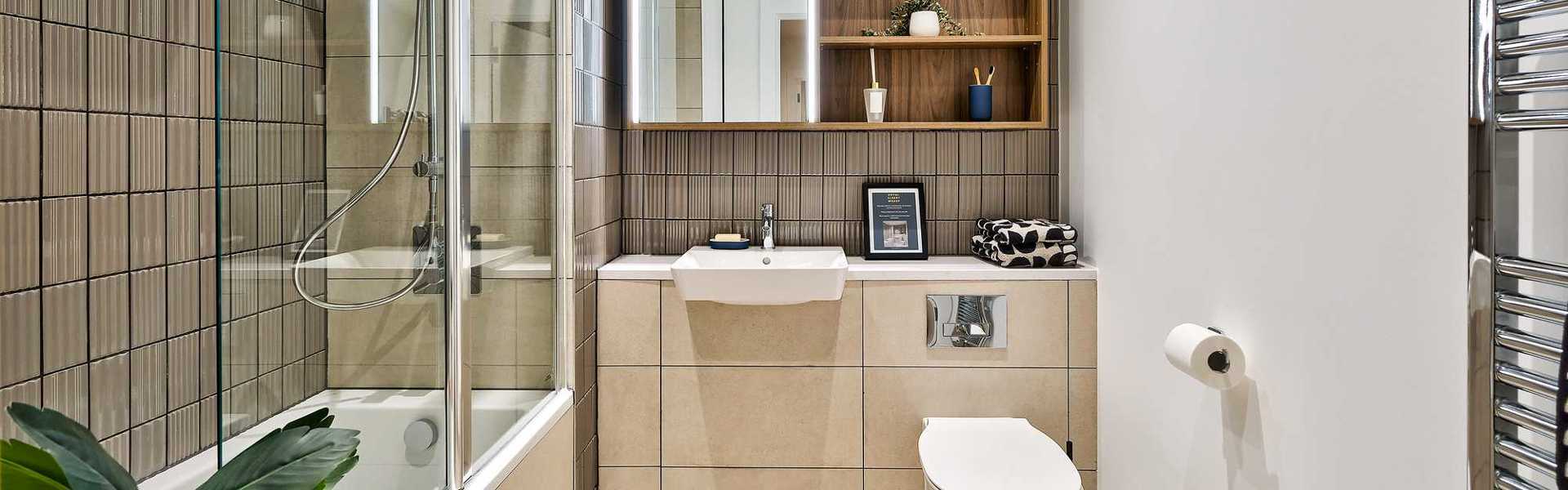 Royal Albert Wharf bathroom