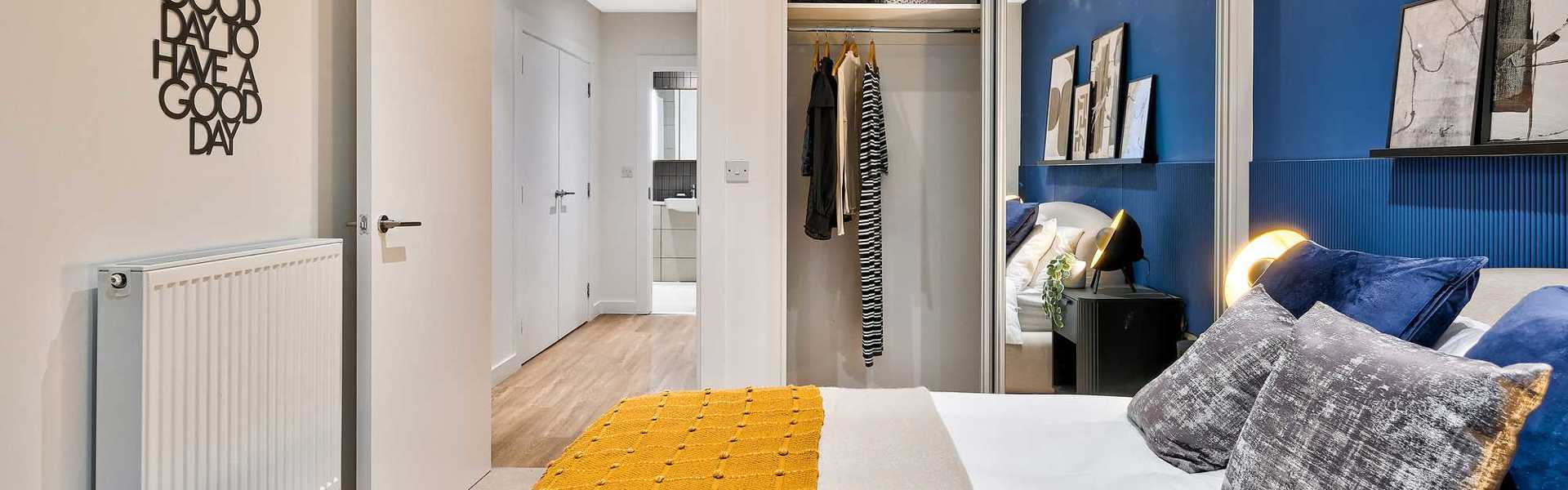 Royal Albert Wharf bedroom