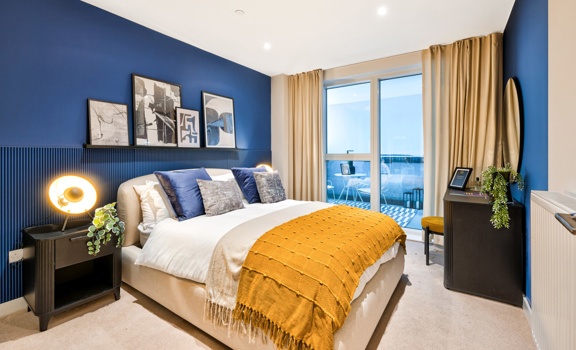 Royal Albert Wharf bedroom