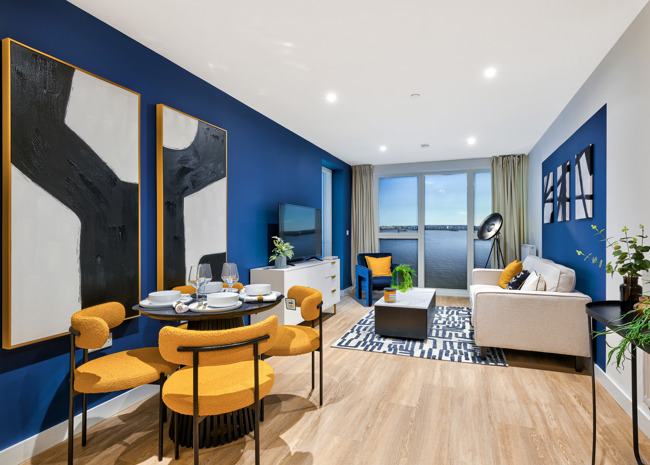 Royal Albert Wharf living room