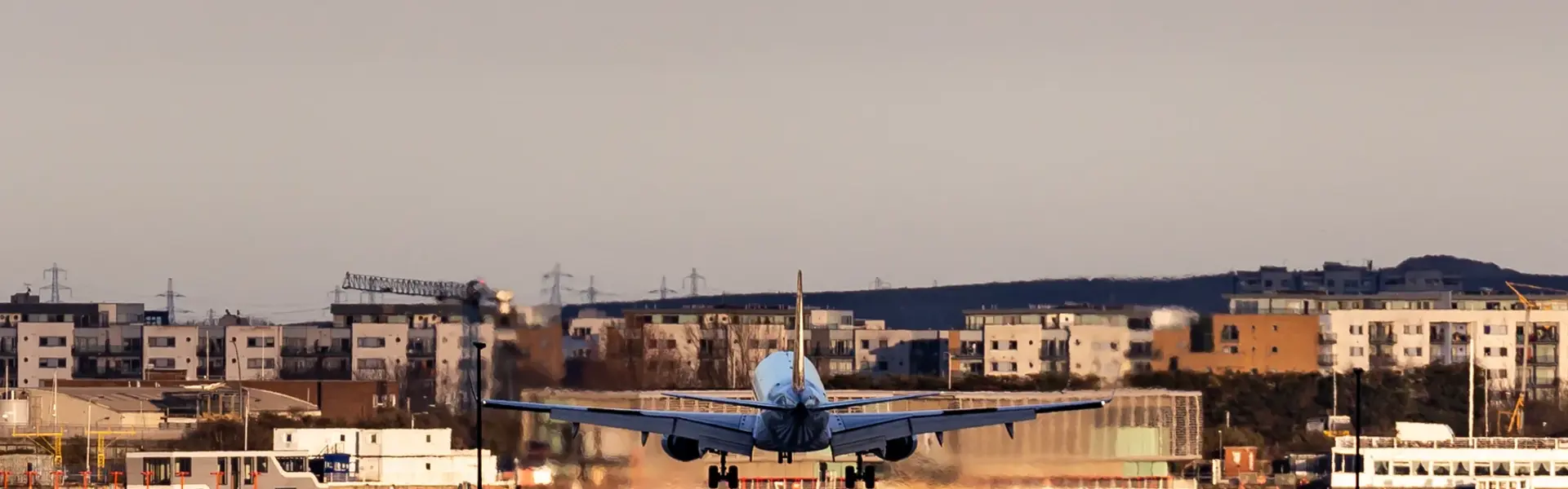 Plane landing at London City Airport