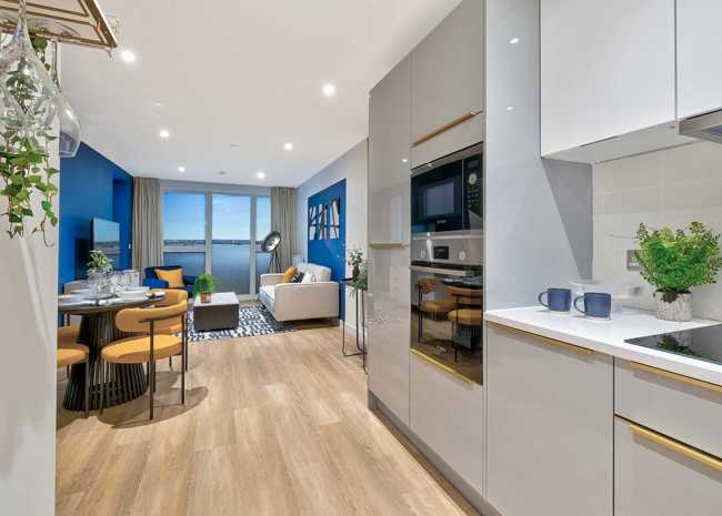 Royal Albert Wharf kitchen