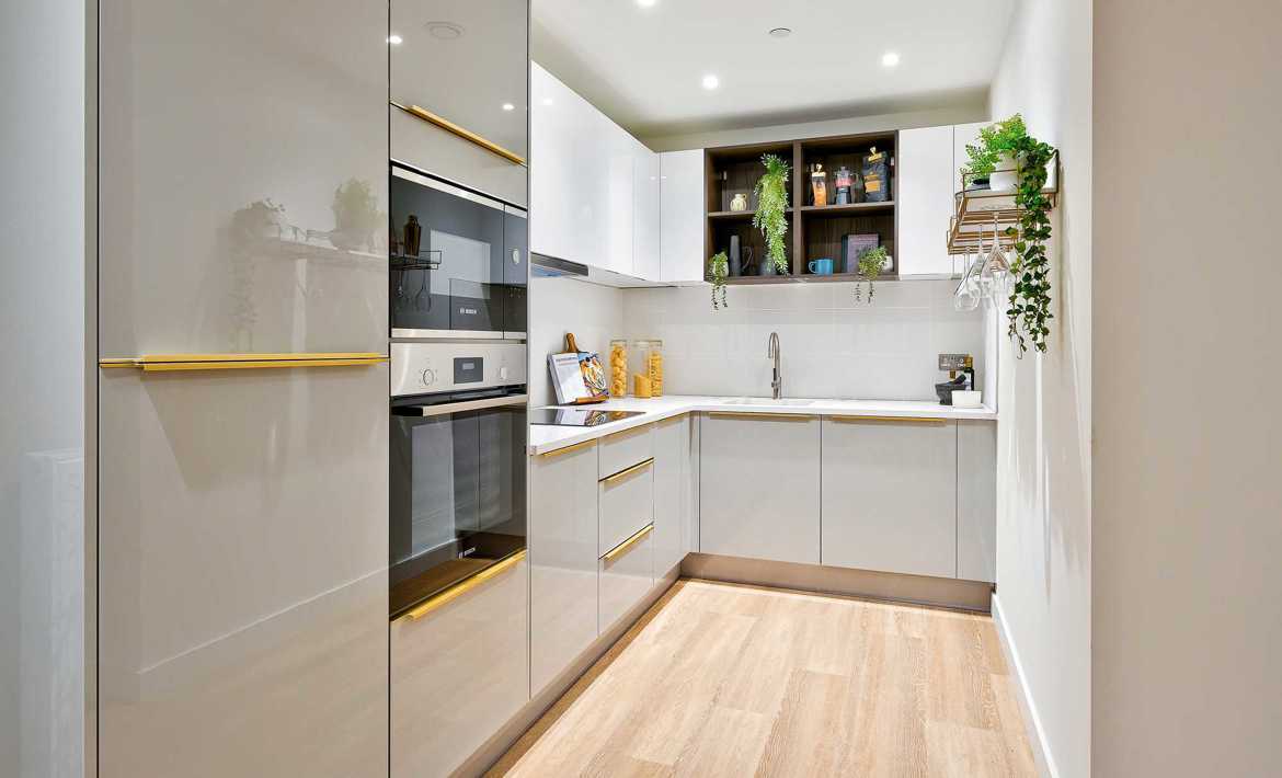 Royal Albert Wharf kitchen